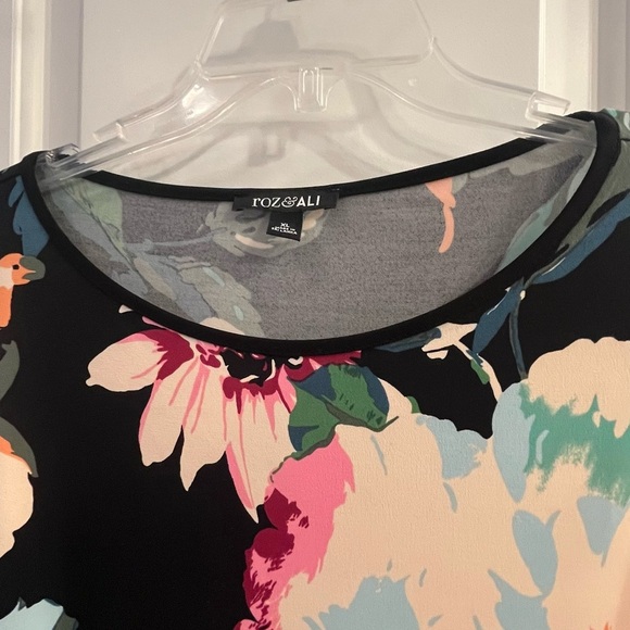 EUC! Stunning!  Roz & Ali Black Floral midi dress with Bell Sleeves - Picture 5 of 12